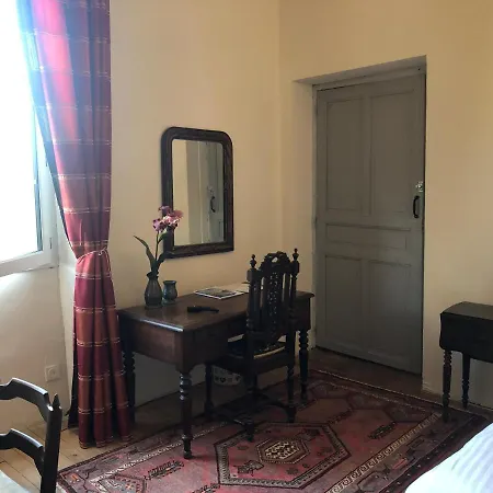 לינה וארוחת בוקר Ancien Aux Moines Pierrefitte St Lo 4*