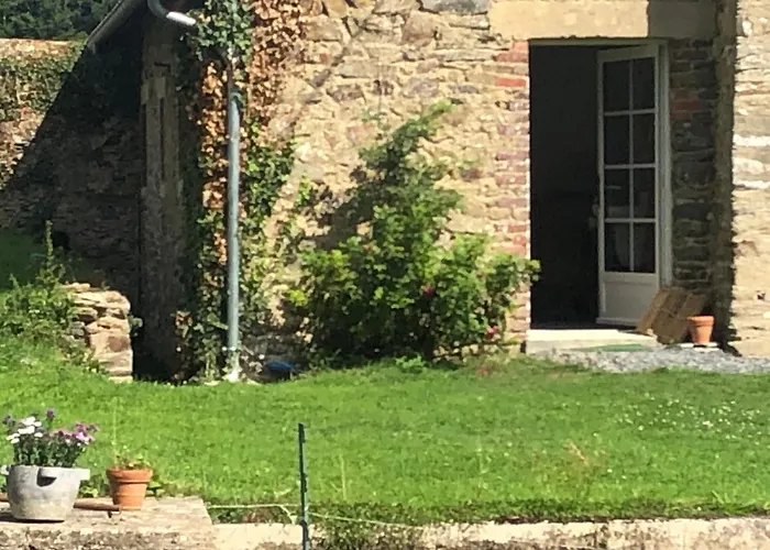 Ancien Aux Moines Pierrefitte St Lo Bed & Breakfast 4*